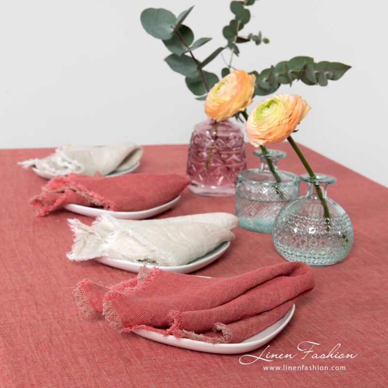 MANTIS greyish red 100% linen tablecloth