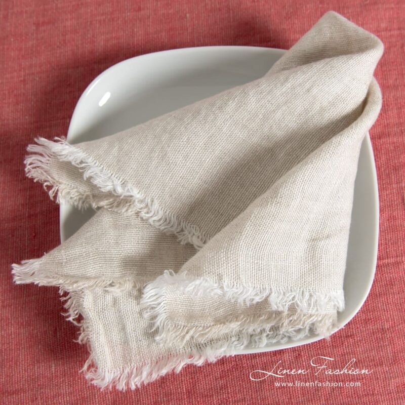 MANTIS light grey melange linen napkin with fringes