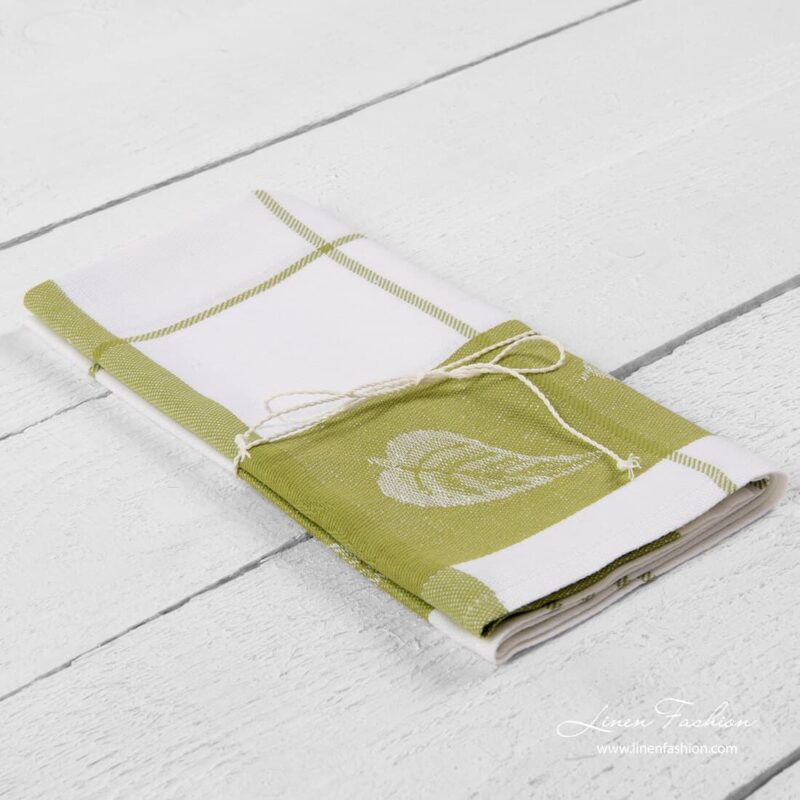 Kitchen towel in green/white.