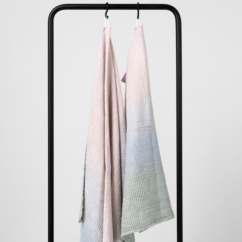 Pink grey cotton-hemp bath towel, with hanging loop