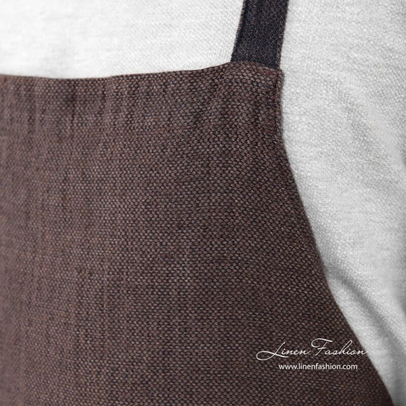 Cotton-linen apron in dark brown color.
