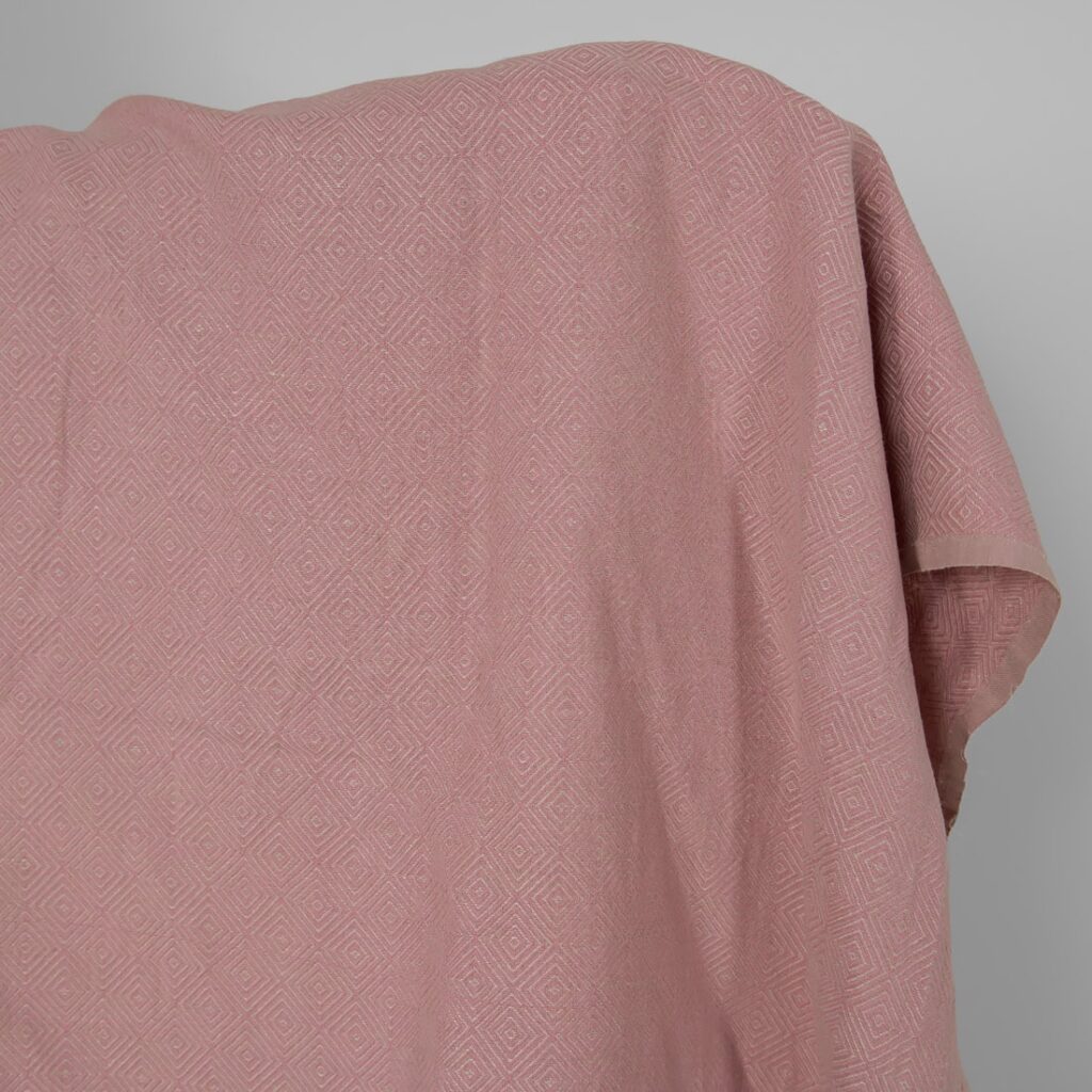 Washed linen cotton fabric in lilac diamond pattern