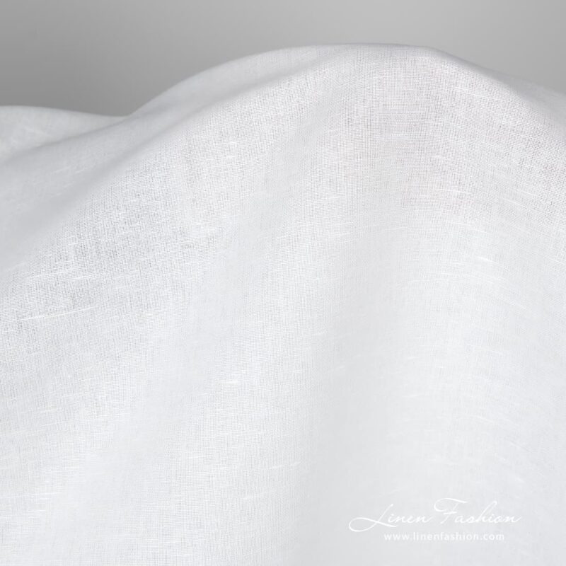 Lightweight, plainly-woven off-white linen / cotton fabric