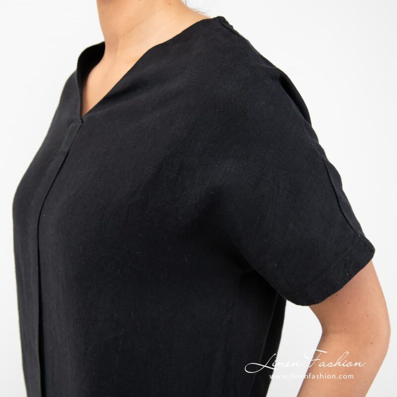 Black dress of 100% linen fabric.