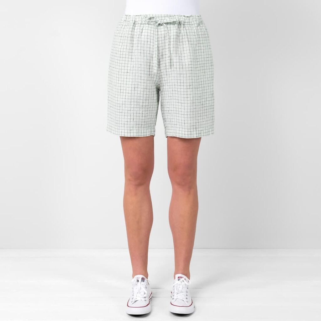 Linen green checked shorts, with drawstring