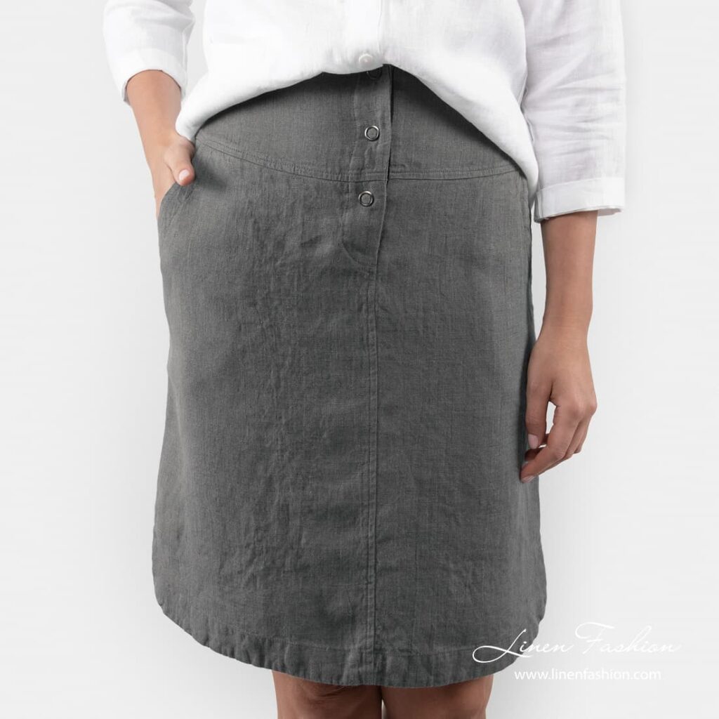 MINIS grey skirt.