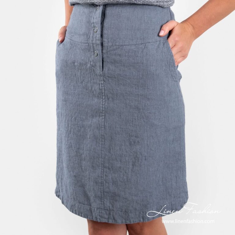 MINIS blue skirt.