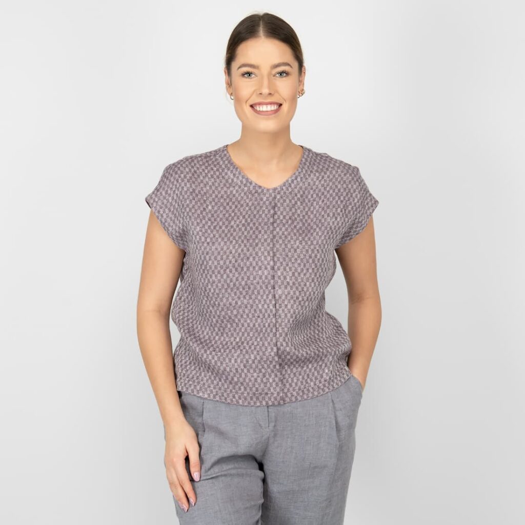 linen violet blouse in checks, front part