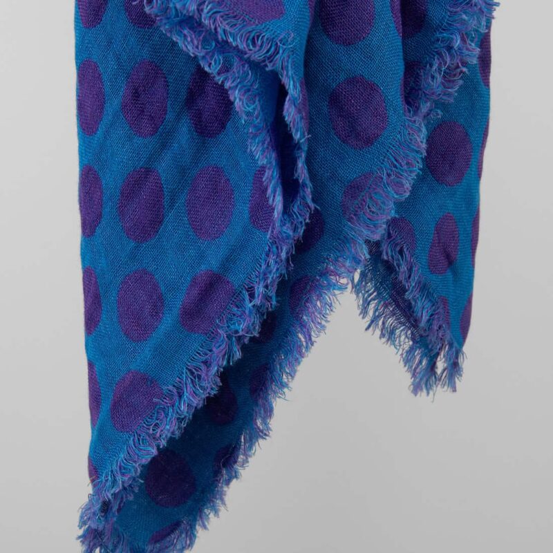 Blue linen scarf with fringe