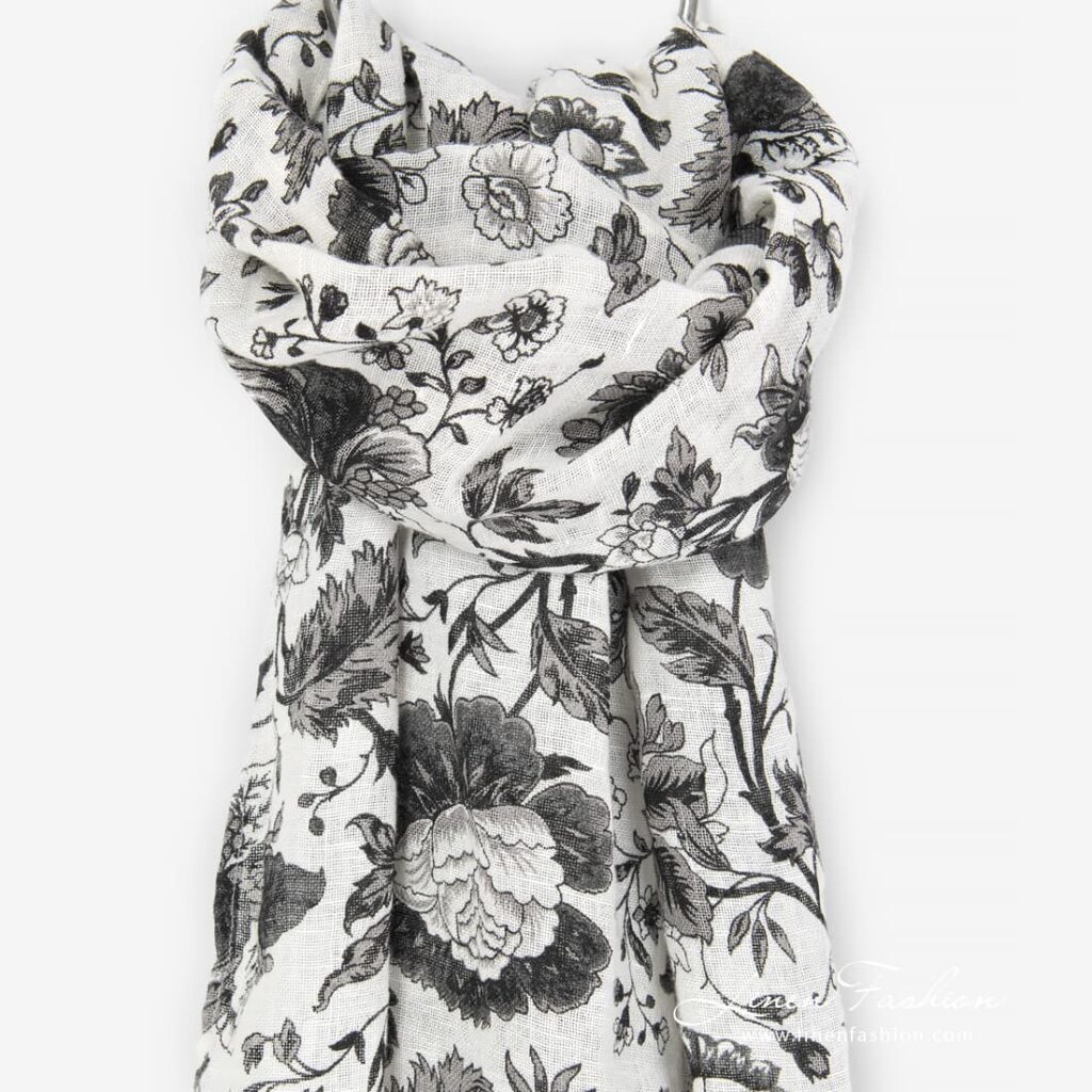 GARDENIA shawl black.