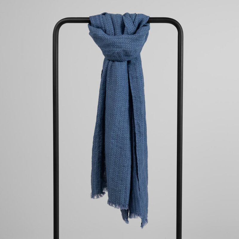 Washed linen blue shawl