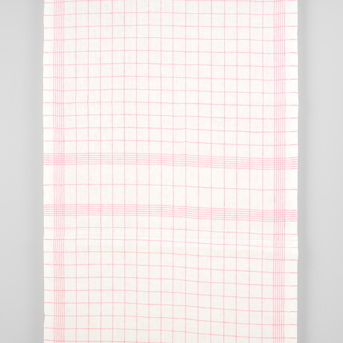 Narrow linen fabric off-white with bright pink checks