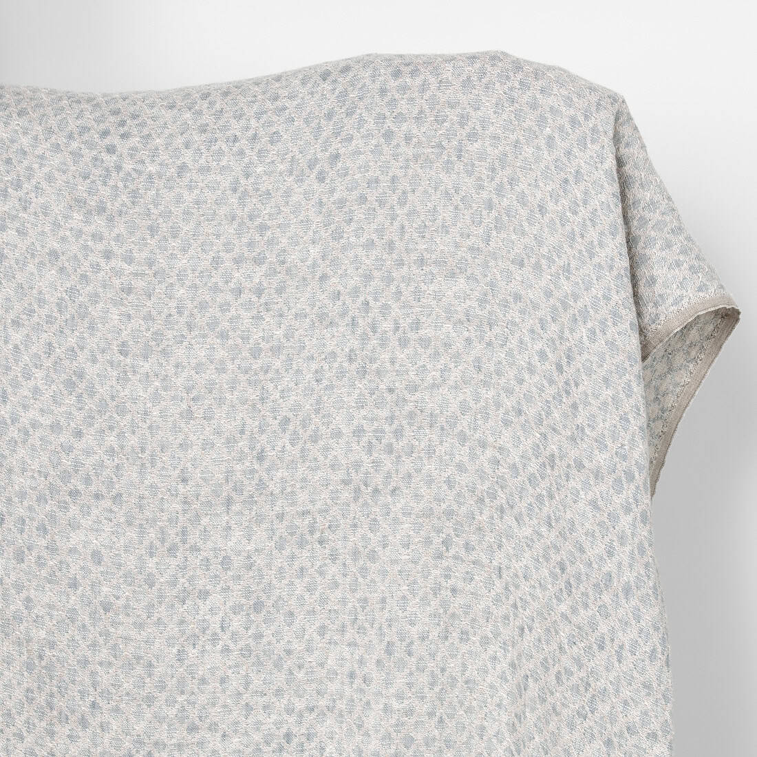 Washed linen cotton fabric in grey-beige diamonds